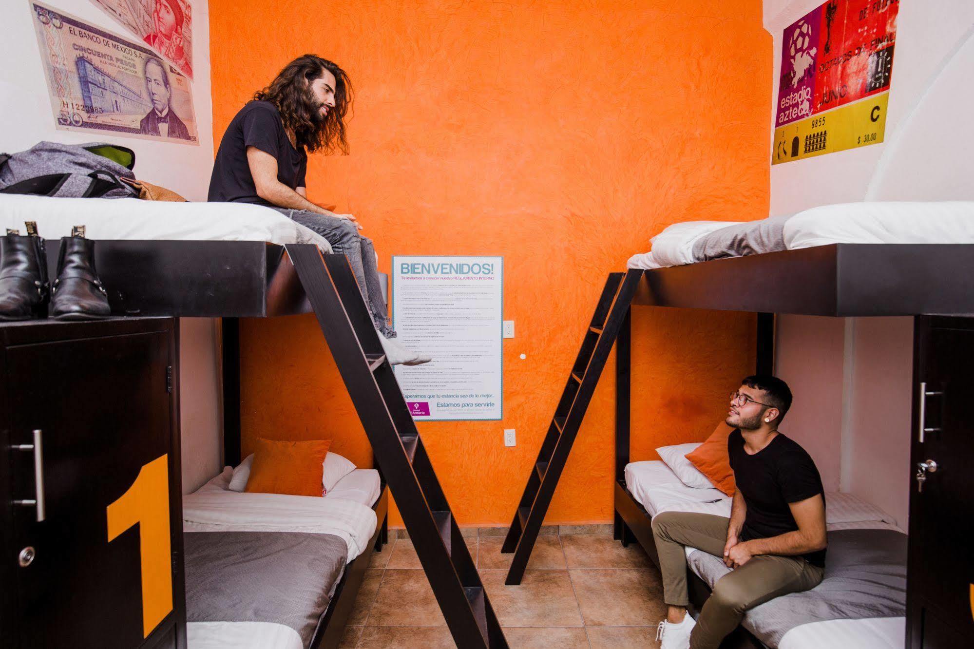 Hostal El Armario Λεόν Εξωτερικό φωτογραφία